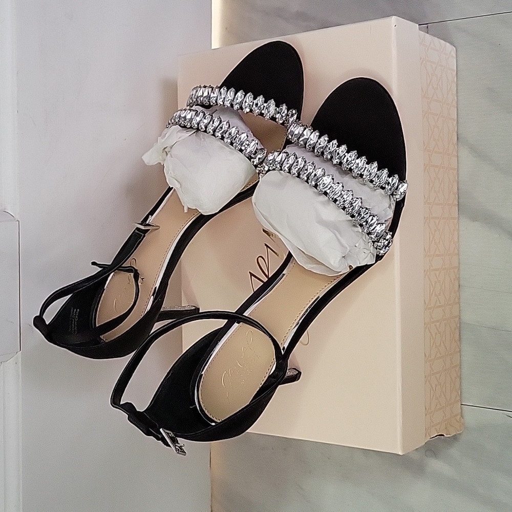 Jewel Badgley Mischka Women's Melania Heeled Sandal